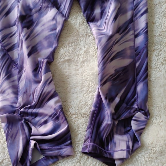 Calia by Carrie Underwood cropped yoga pant leggings in purple swirl size Large - Picture 6 of 10